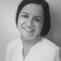 Portrait of Anca Ariasu, a professional stylist at PR at Partners, showcasing their expertise and style.