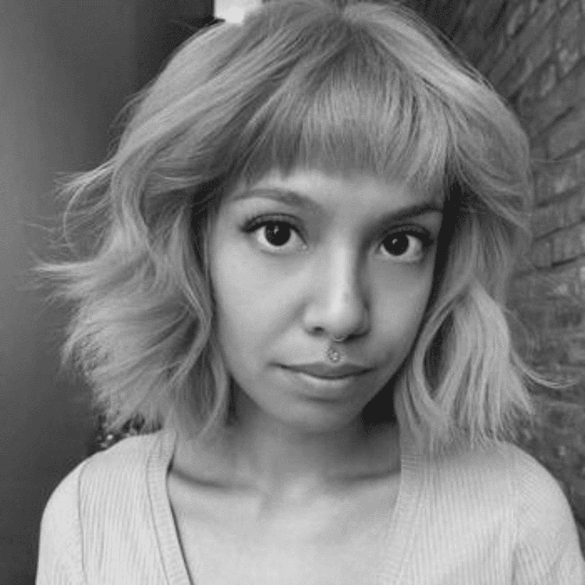 Portrait of Veronica, a professional stylist at PR At Partners, showcasing their expertise and style.