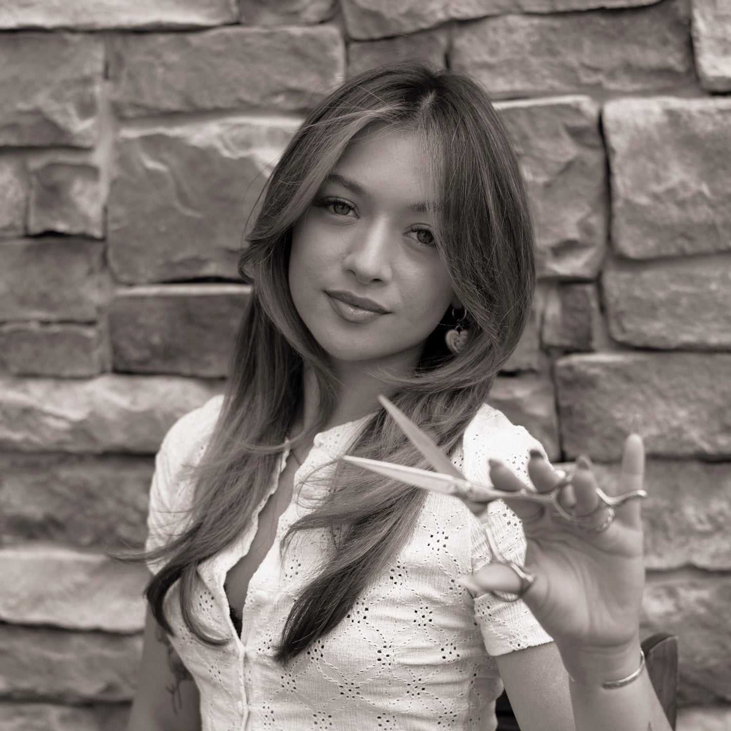 Portrait of Vanessa, a professional stylist at PR at Partners, showcasing their expertise and style.