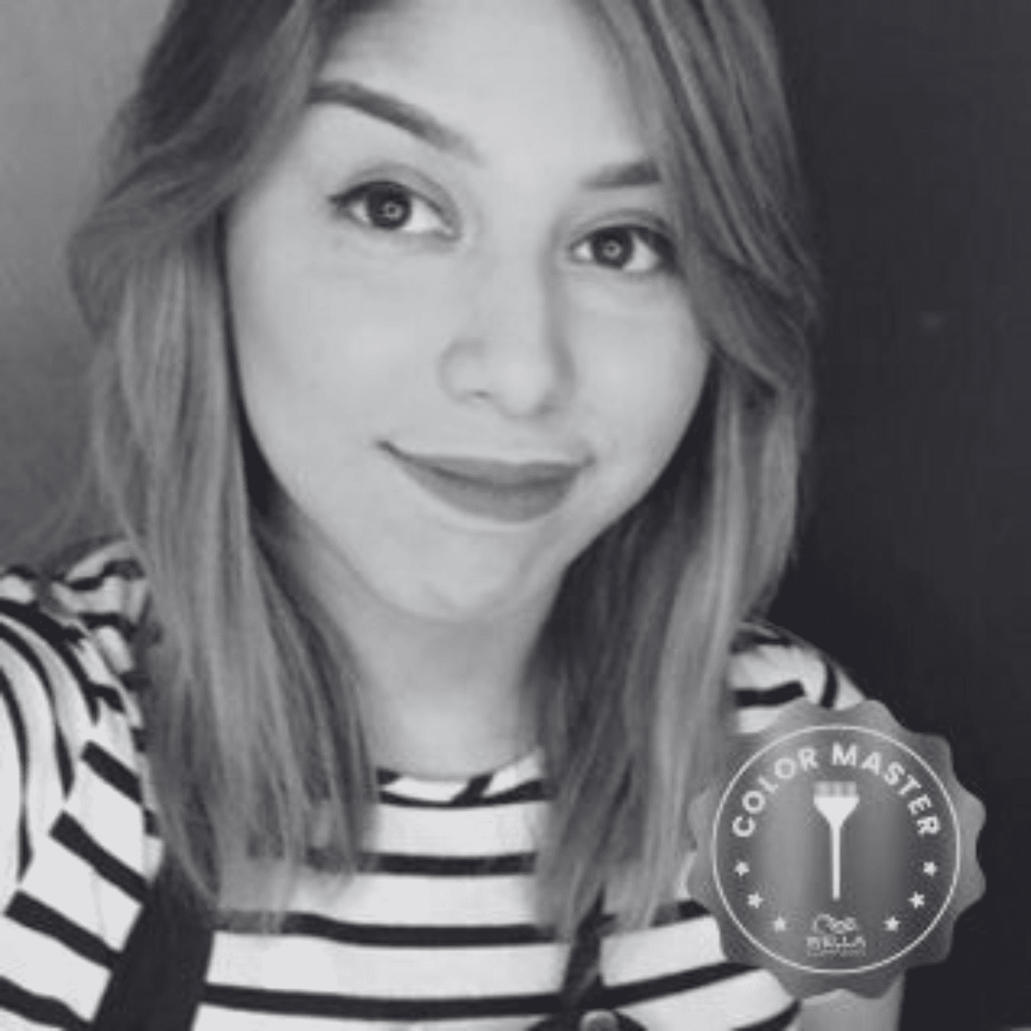 Portrait of Andrea Hinojosa, a professional stylist at PR At Partners, showcasing their expertise and style.