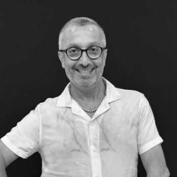 Portrait of Ray Koach, a professional stylist at PR at Partners, showcasing their expertise and style.