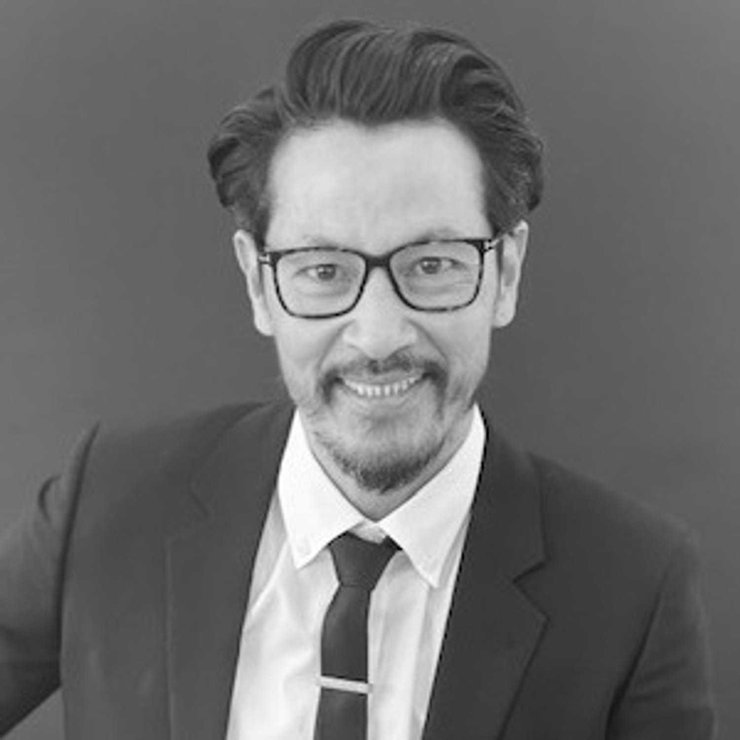 Portrait of Khuong Tran, a professional stylist at PR At Partners, showcasing their expertise and style.