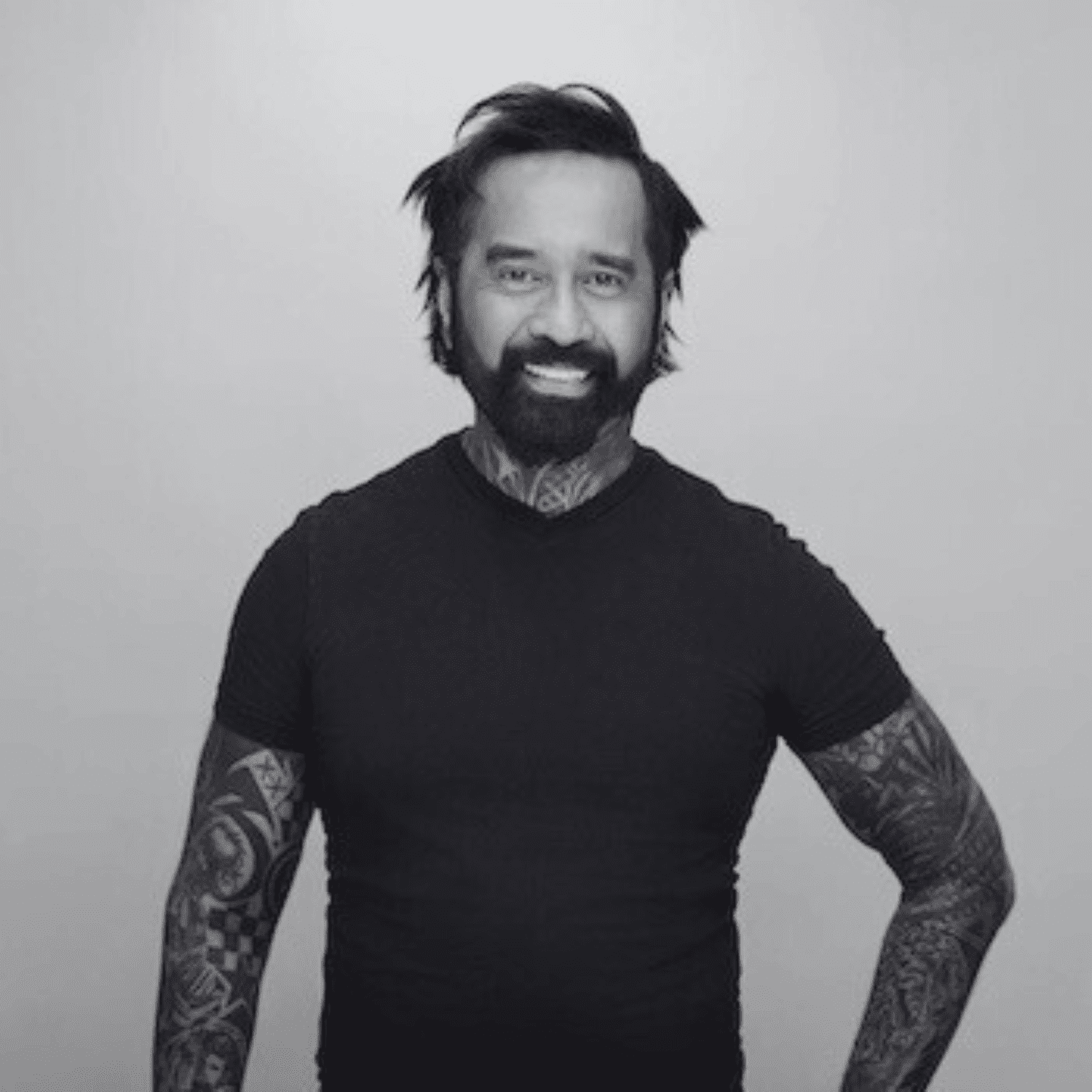 Portrait of Pathy Lon, a professional stylist at PR At Partners, showcasing their expertise and style.