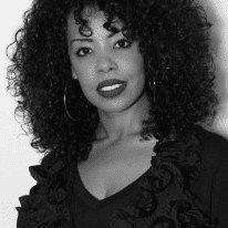 Portrait of Makida Rida, a professional stylist at PR at Partners, showcasing their expertise and style.