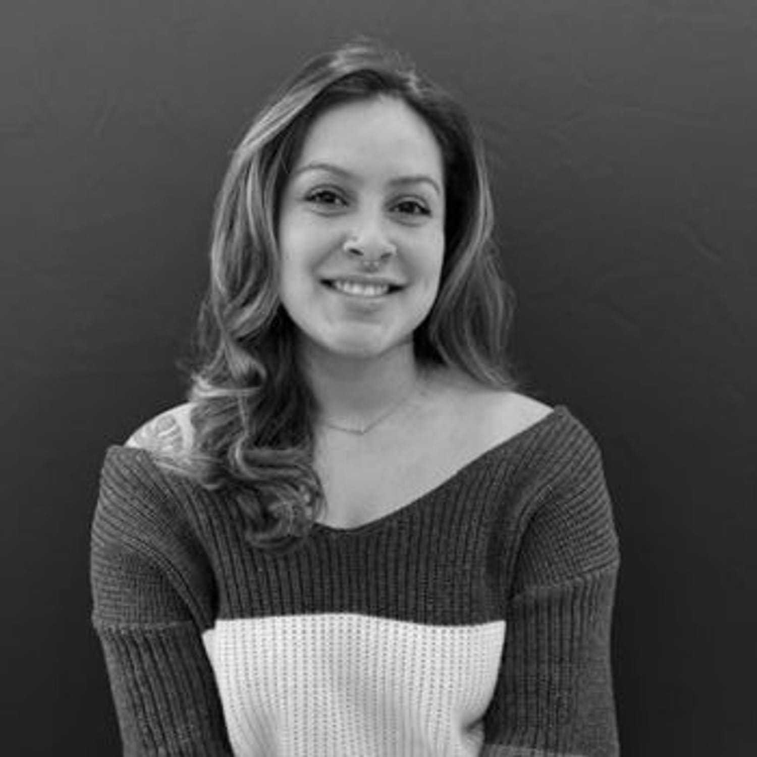 Portrait of Liz, a professional stylist at PR At Partners, showcasing their expertise and style.