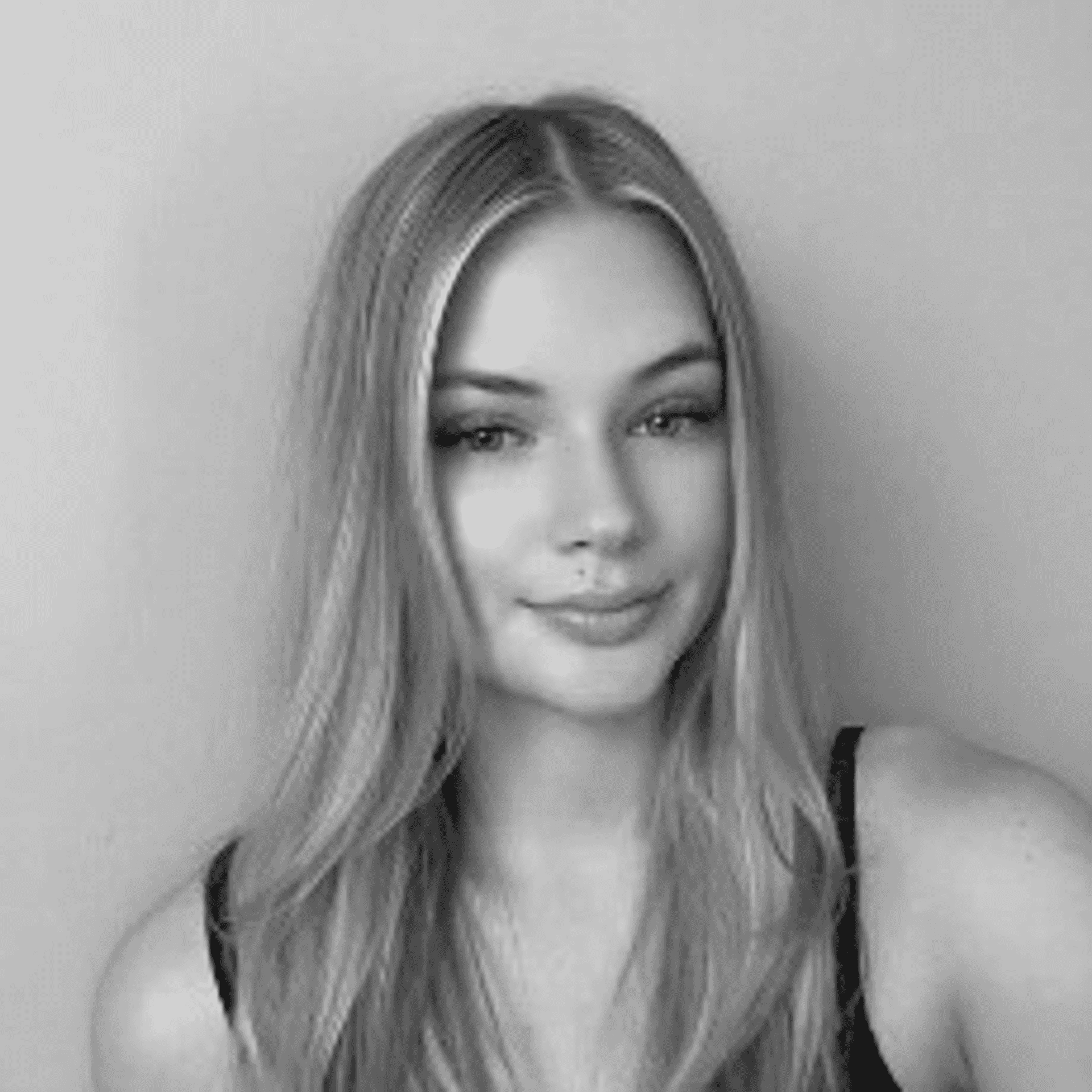 Portrait of Alyssa Westbrook, a professional stylist at PR At Partners, showcasing their expertise and style.