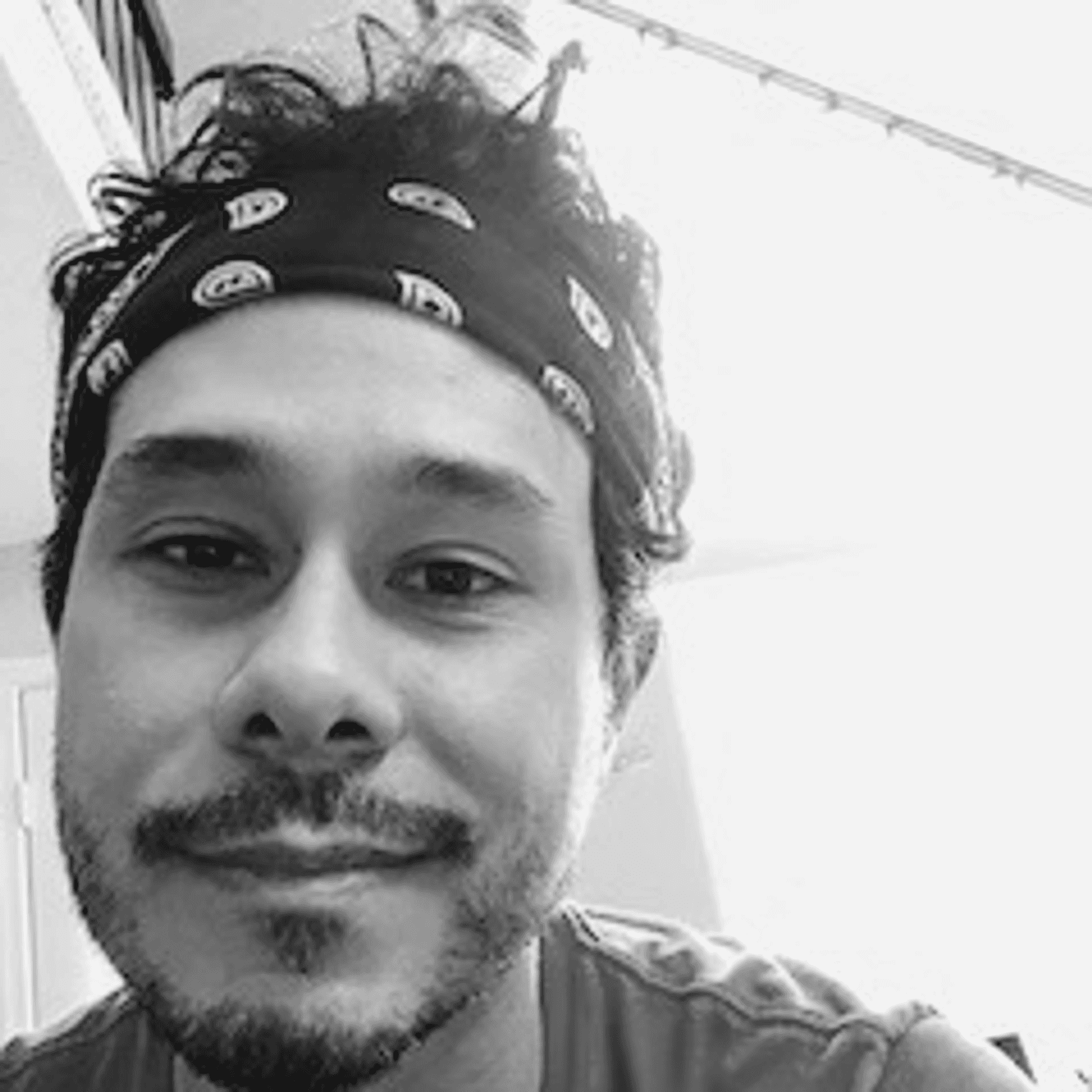 Portrait of Mauricio Rivero, a professional stylist at PR At Partners, showcasing their expertise and style.