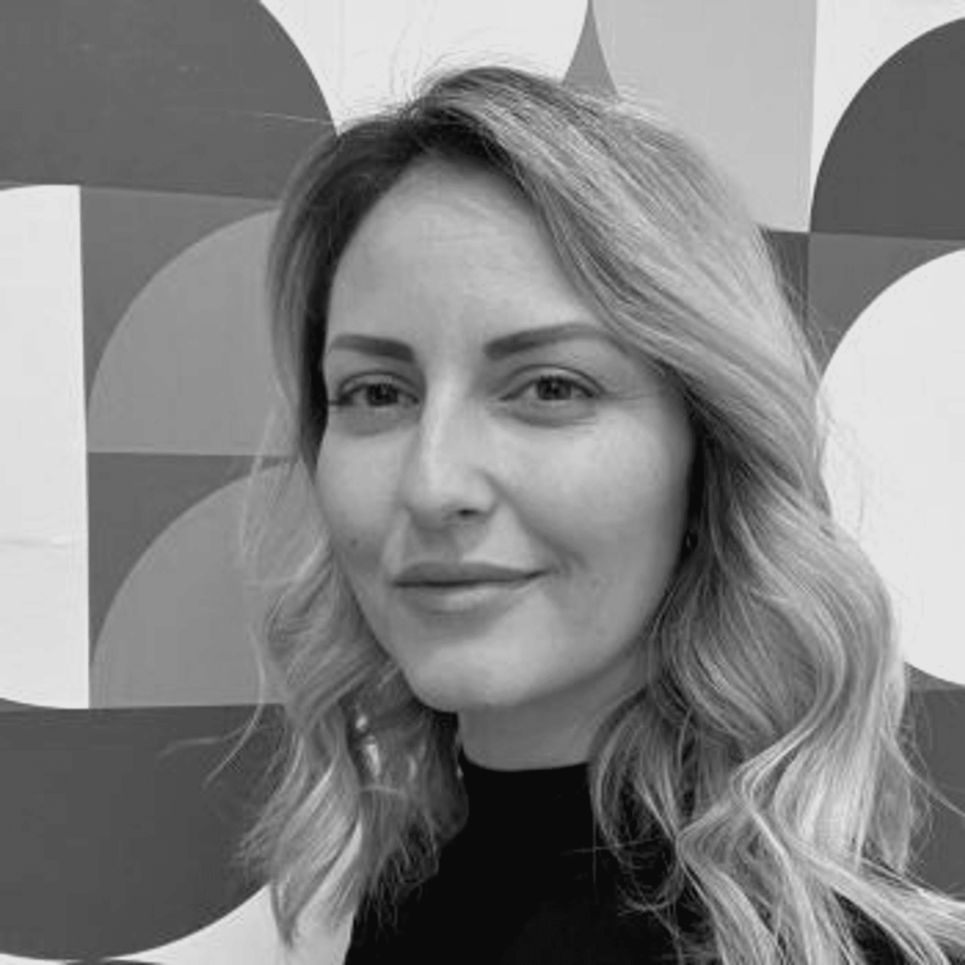 Portrait of Gigi, a professional stylist at PR At Partners, showcasing their expertise and style.