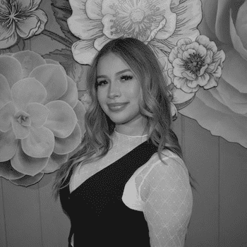 Portrait of Dafne Rodriguez, a professional stylist at PR At Partners, showcasing their expertise and style.