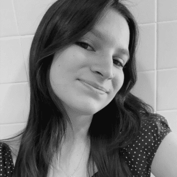 Portrait of Madeline Witt, a professional stylist at PR At Partners, showcasing their expertise and style.