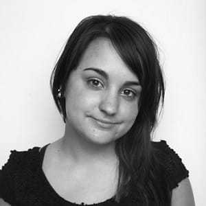 Portrait of Niki Akers, a professional stylist at PR At Partners, showcasing their expertise and style.