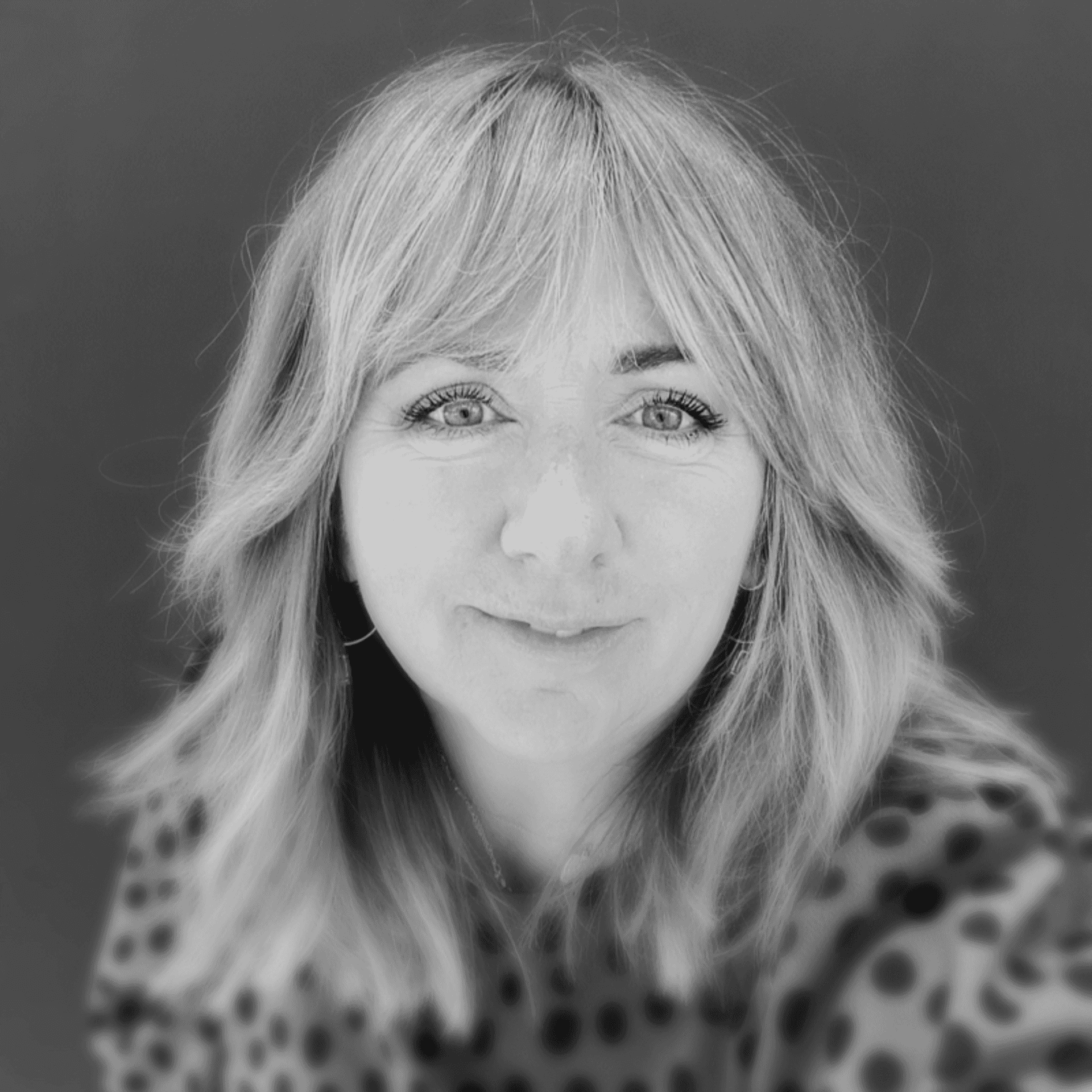 Portrait of Eileen Hansen, a professional stylist at PR At Partners, showcasing their expertise and style.