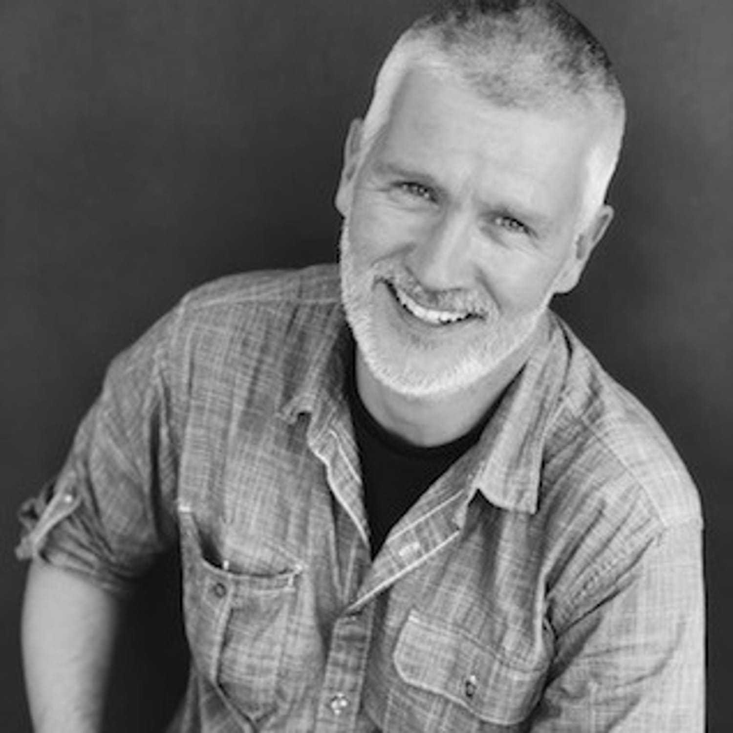 Portrait of Dave Stuart, a professional stylist at PR At Partners, showcasing their expertise and style.