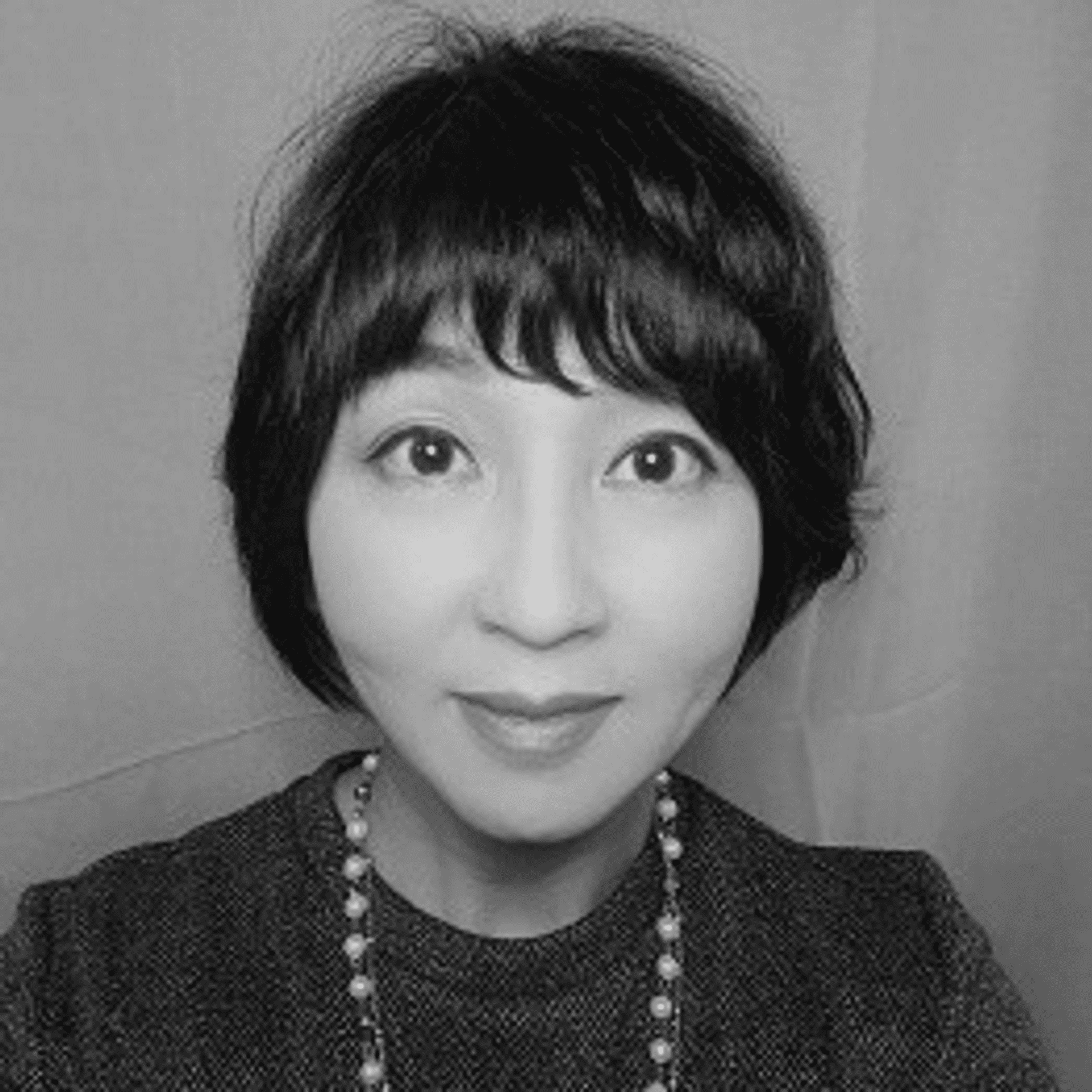 Portrait of Mimi Kim, a professional stylist at PR At Partners, showcasing their expertise and style.